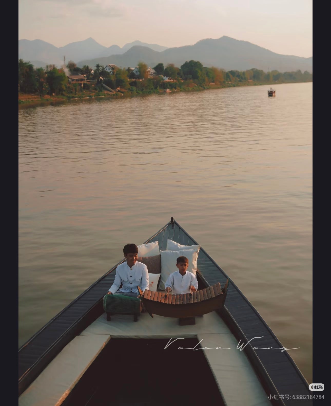 River Sun Sunset Dinner Cruise – Mekong River, Luang Prabang